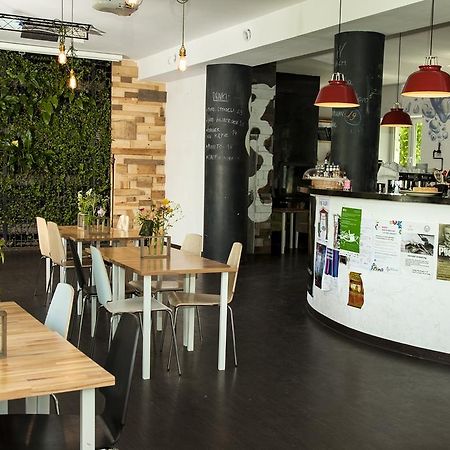 Wilson Hostel Warszawa Екстериор снимка