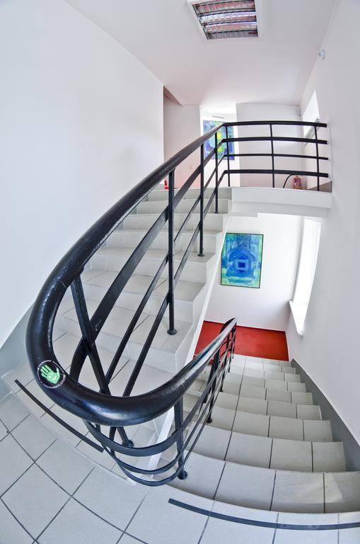 Wilson Hostel Warszawa Екстериор снимка
