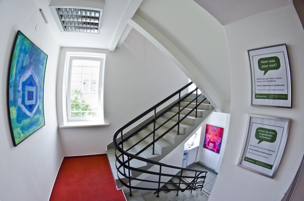 Wilson Hostel Warszawa Екстериор снимка