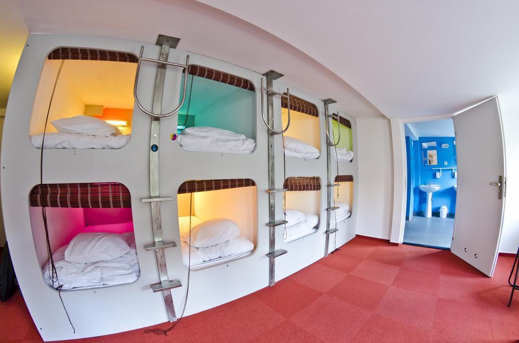Wilson Hostel Warszawa Стая снимка