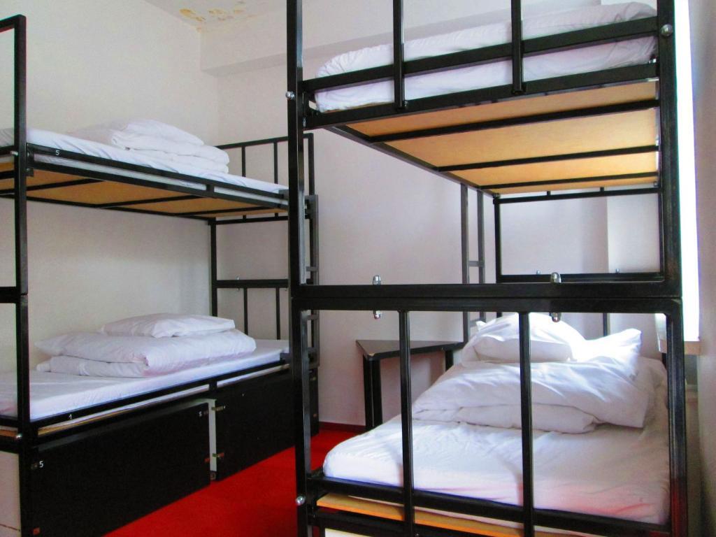 Wilson Hostel Warszawa Стая снимка